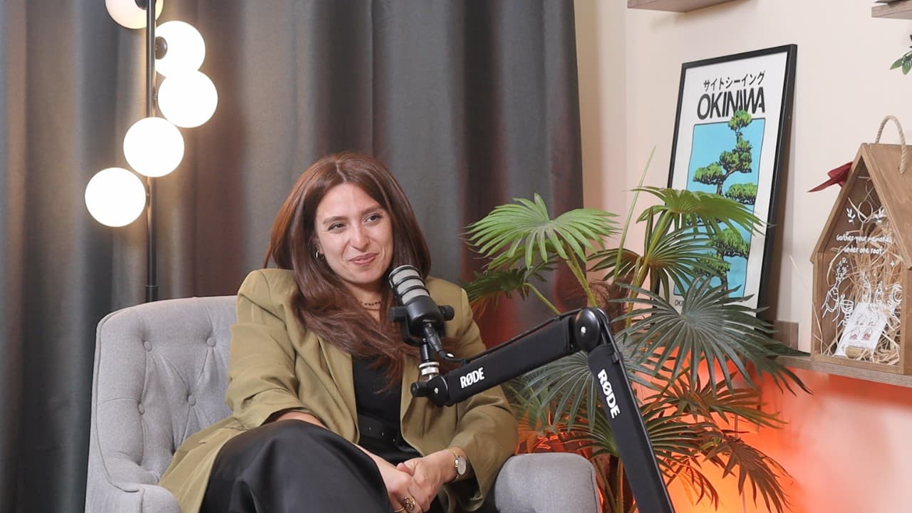Emotional Eating, Weight Loss & Why Willpower Isn’t Enough — with Joelle Deaibess
